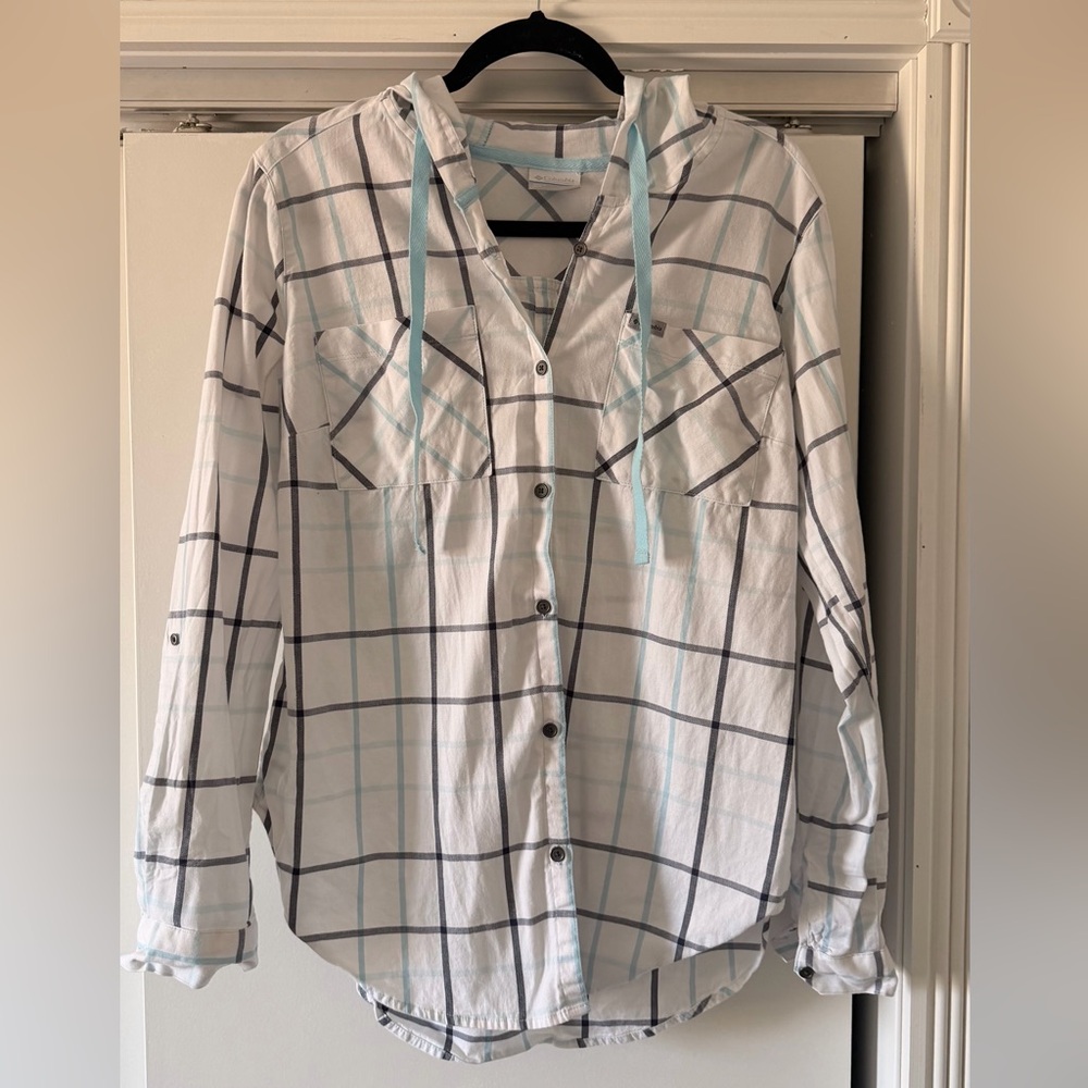 Columbia White Plaid Shirt with Light Blue Trim